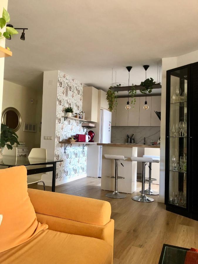 Con Smart Tv En Piso Compartido Con Bano Privado O Compartido Sol Malaga
