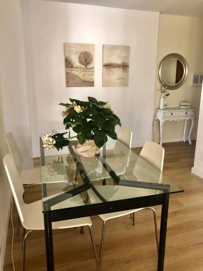 Con Smart Tv En Piso Compartido Con Bano Privado O Compartido Sol Alloggio in famiglia